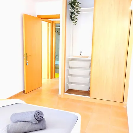 Apartment Sunflower, El Con Piscina En Complejo Residencial Puerto del Rosario (Fuerteventura)